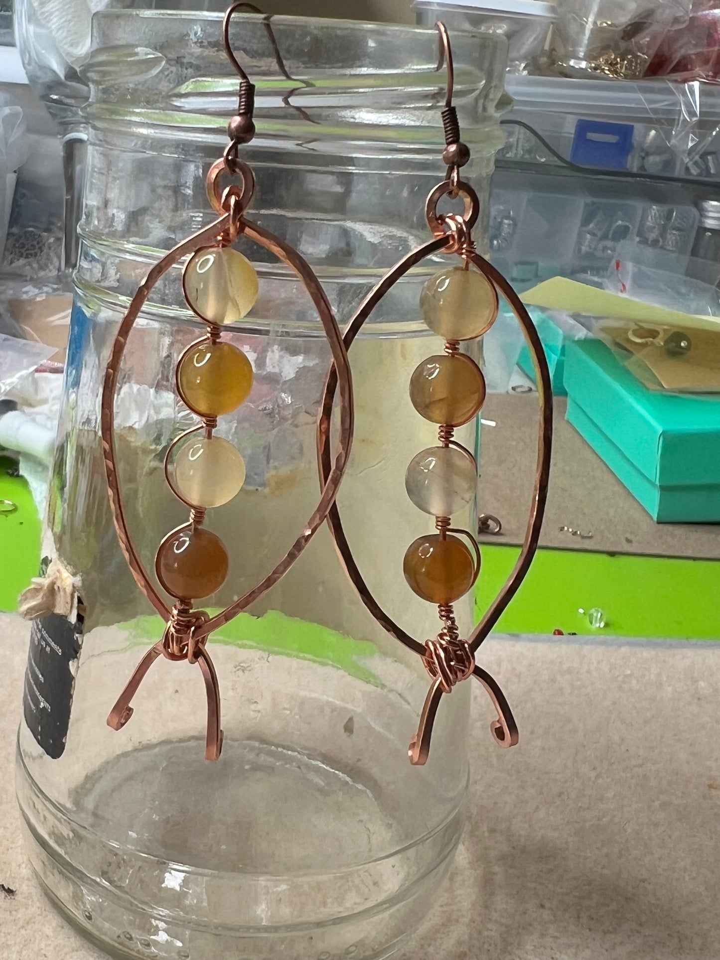 Copper Hand-shaped Fish Earrings with Agate (Cream to Gold)