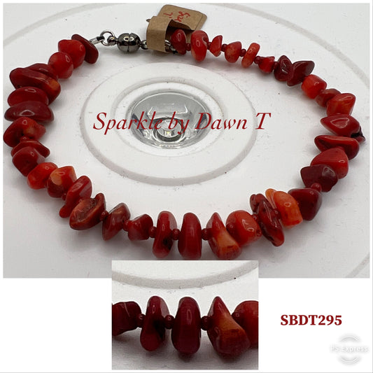 Red Coral Chips Magnet clasp bracelet