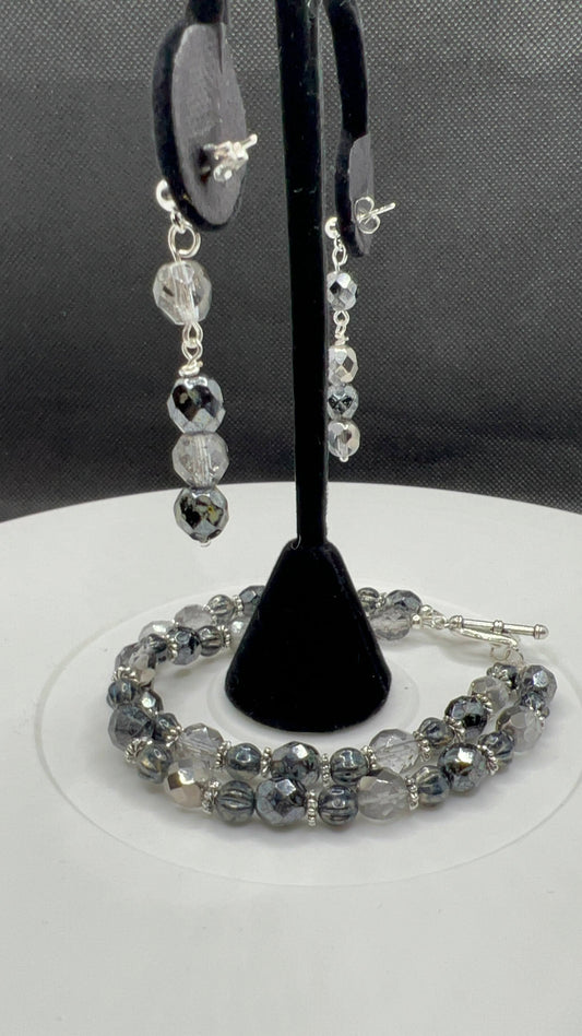 Black speckled and silver double bracelet with heart clasp and earrings