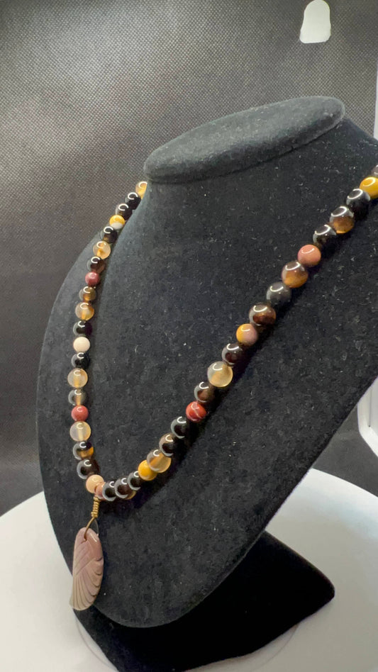 Moukite beads and wing with black agate 20 inches necklace