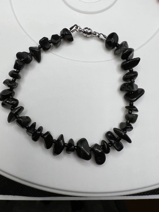 Obsidian Chips Magnetic clasp bracelet