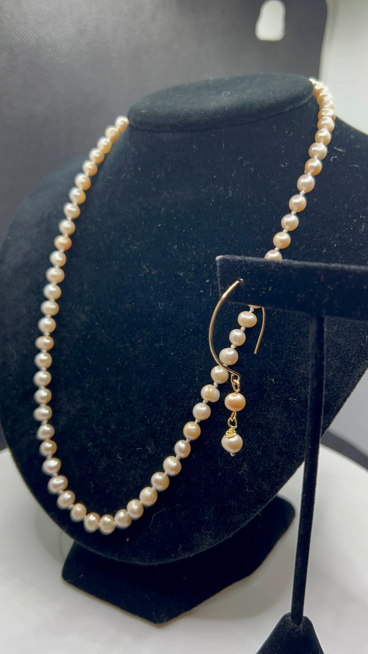 Peach Cultured Pearl Necklace 20-22in and Earrings with Gold fixtures