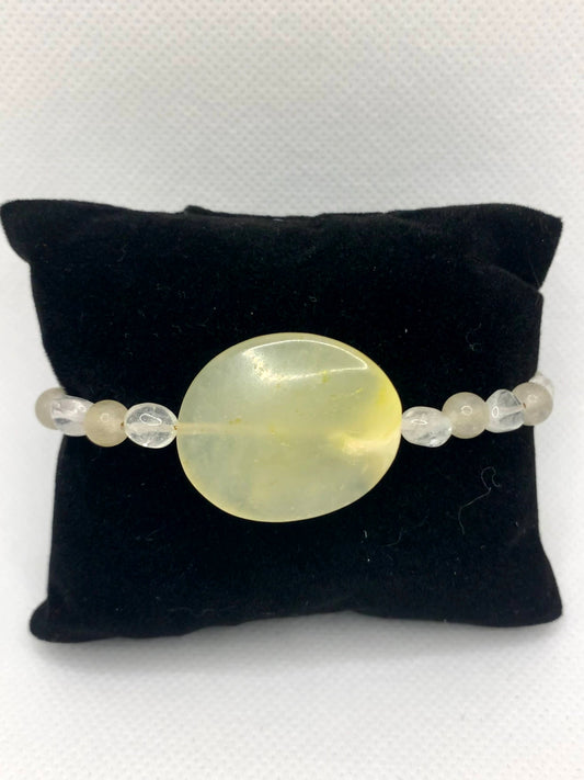 Yellow Jade Bracelet wit Large Oval Focal