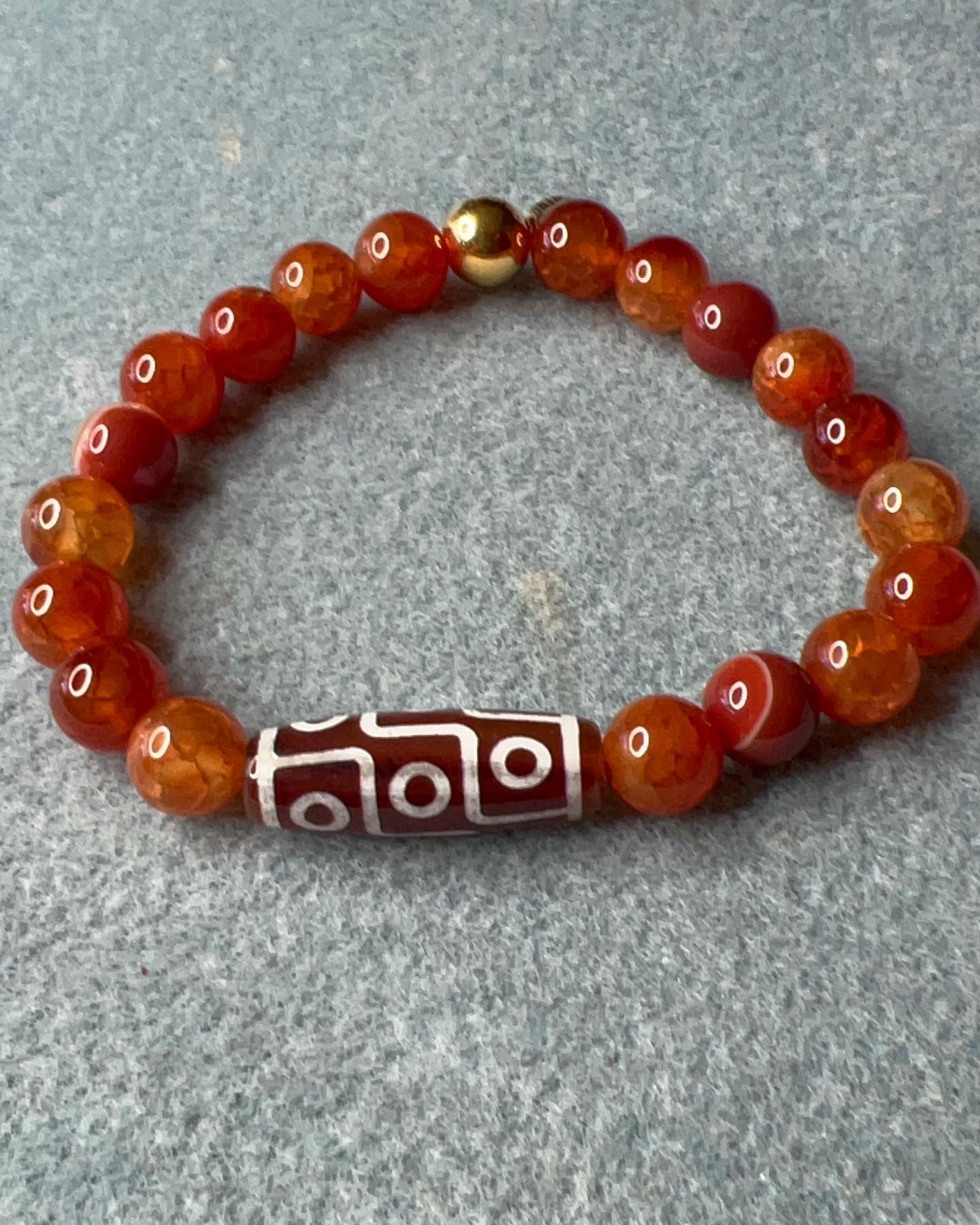 Carnelian Agate with DZI Agate oval focal and gold Unisex stretch Bracelet with small gold leaf